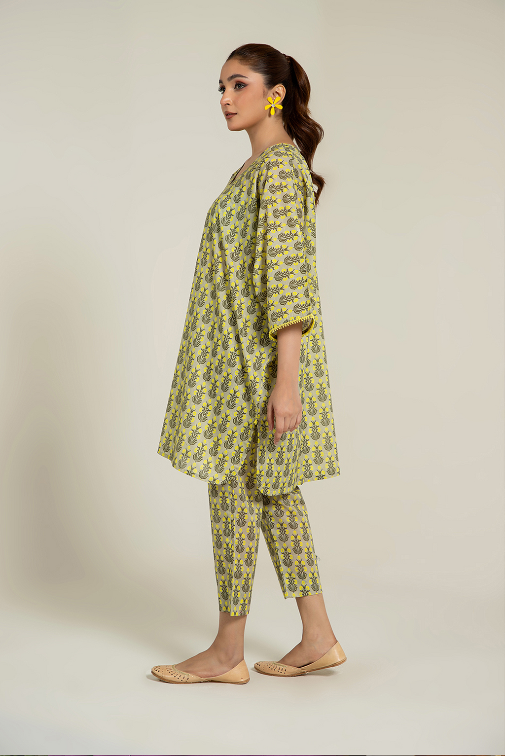 Printed Grey Lawn 2-Piece Pret Suit by The Fabric Store, photo 2