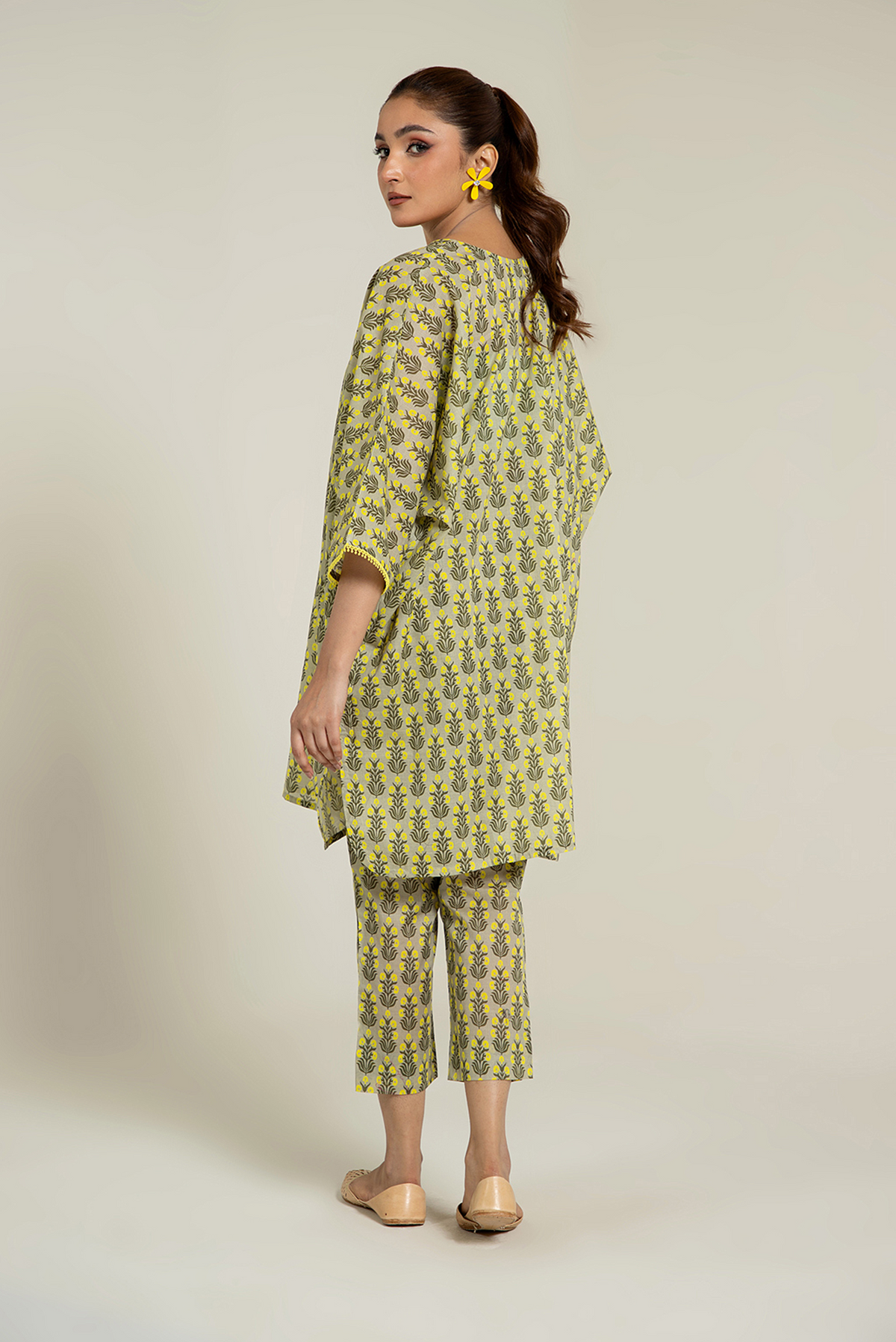 Printed Grey Lawn 2-Piece Pret Suit by The Fabric Store, photo 3