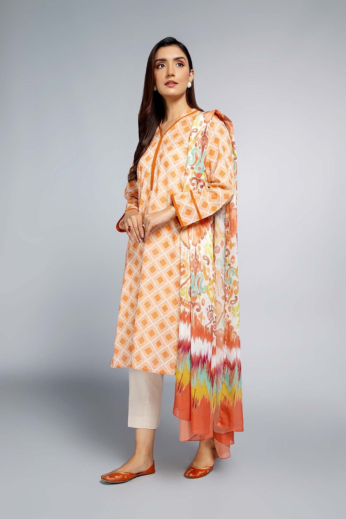Printed Peach Lawn 2-Piece Pret Suit by The Fabric Store, photo 4
