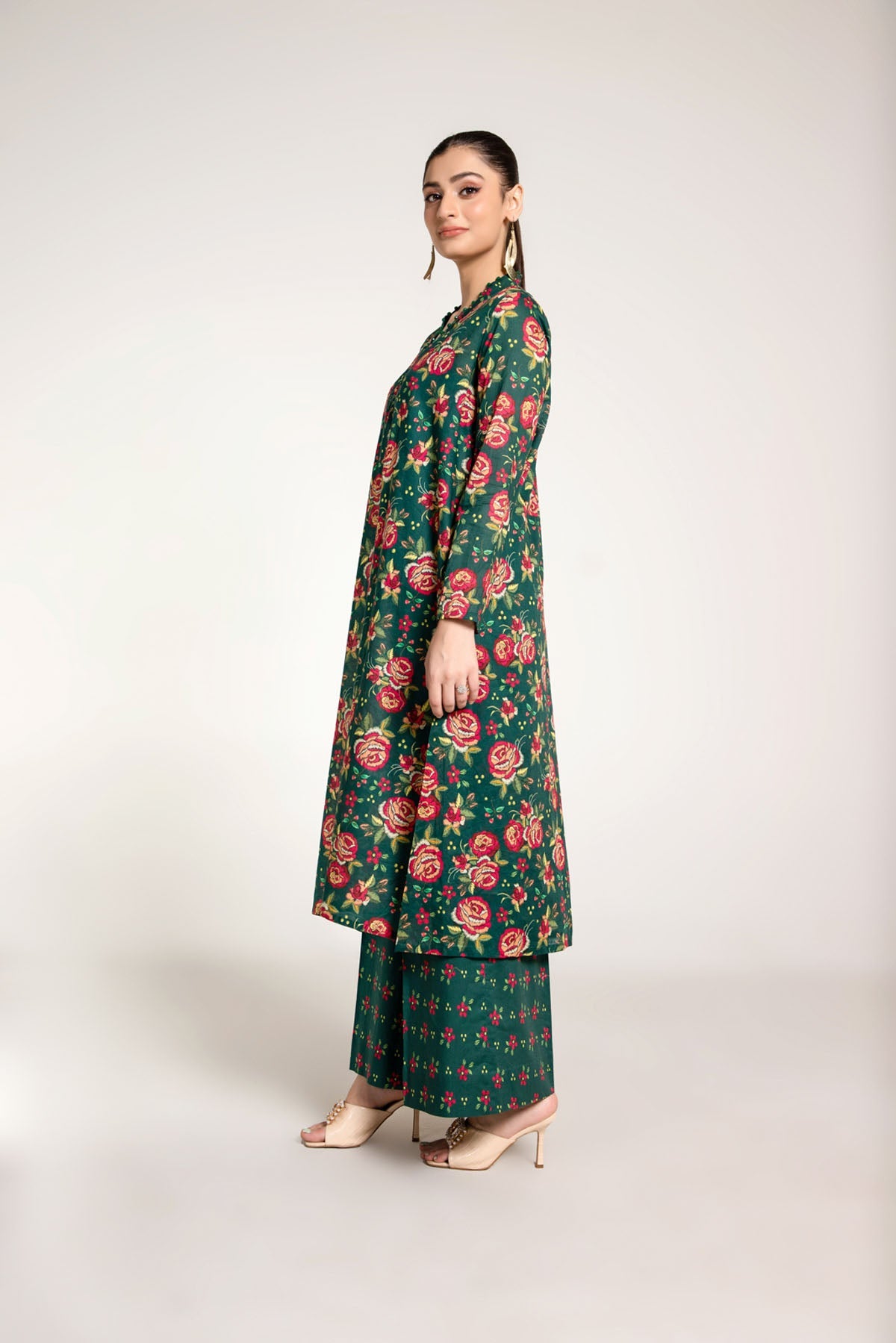 Printed Green Lawn 2-Piece Unstitched Suit by The Fabric Store, photo 3
