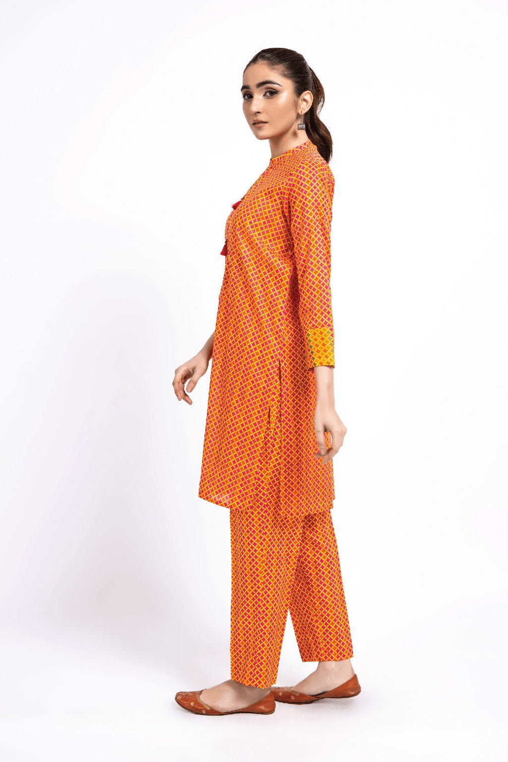 Printed Multi Lawn 2-Piece Pret Suit by The Fabric Store, photo 3