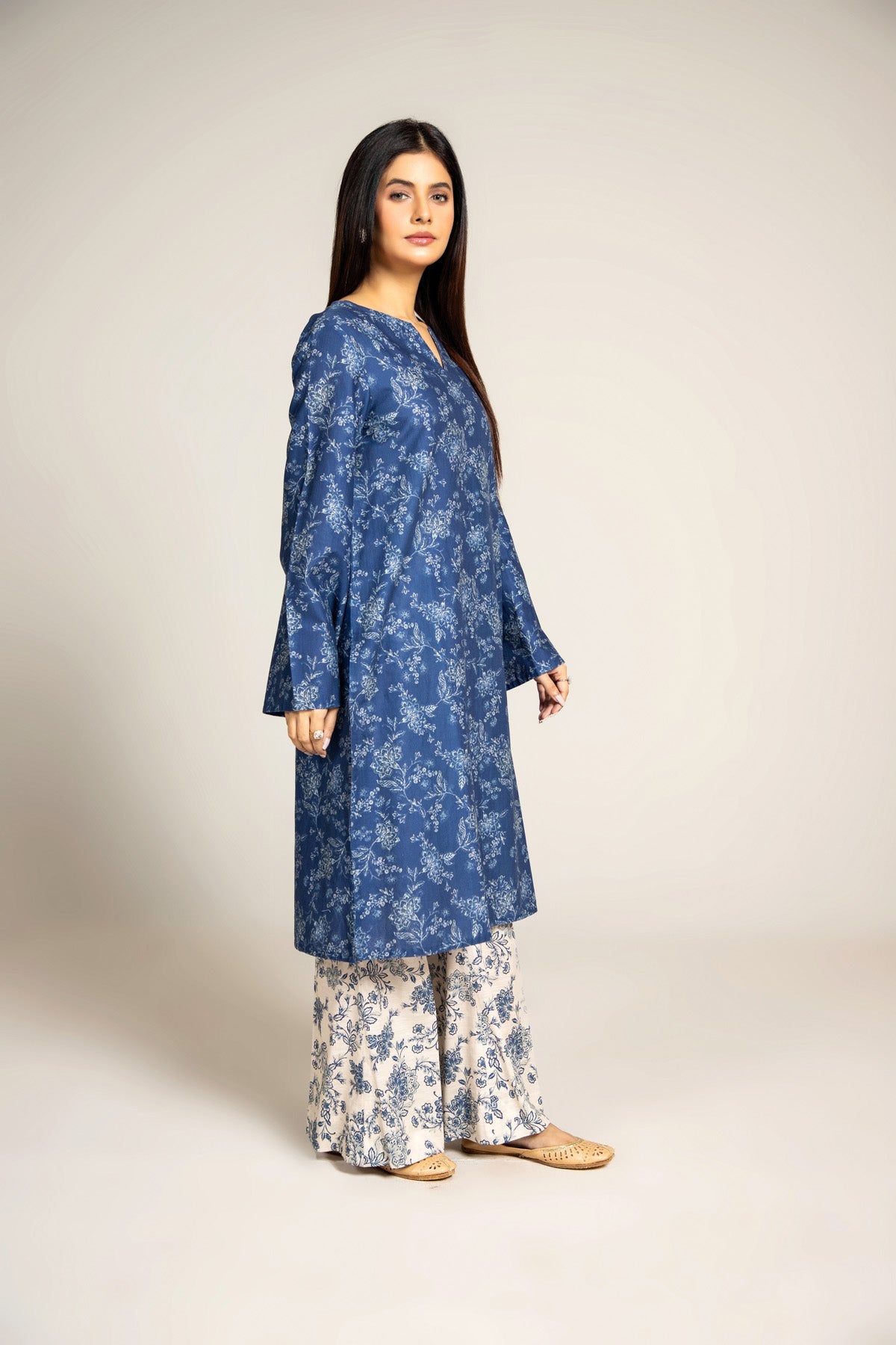 Printed Blue Slub Khaddar 2-Piece Pret Suit by The Fabric Store, photo 4