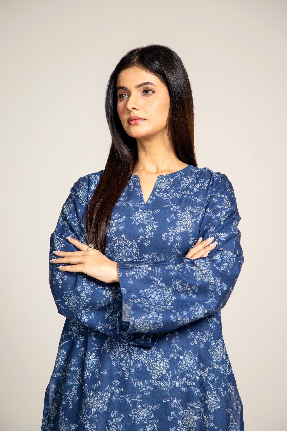 Printed Blue Slub Khaddar 2-Piece Pret Suit by The Fabric Store, photo 3