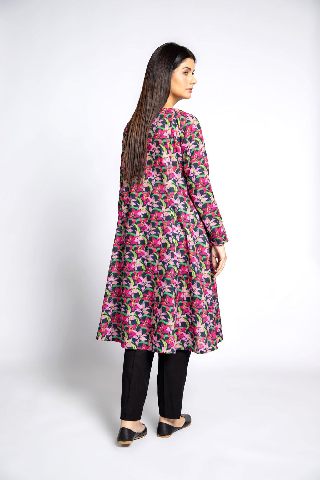 Printed Black Slub Khaddar Pret Shirt by The Fabric Store, photo 3