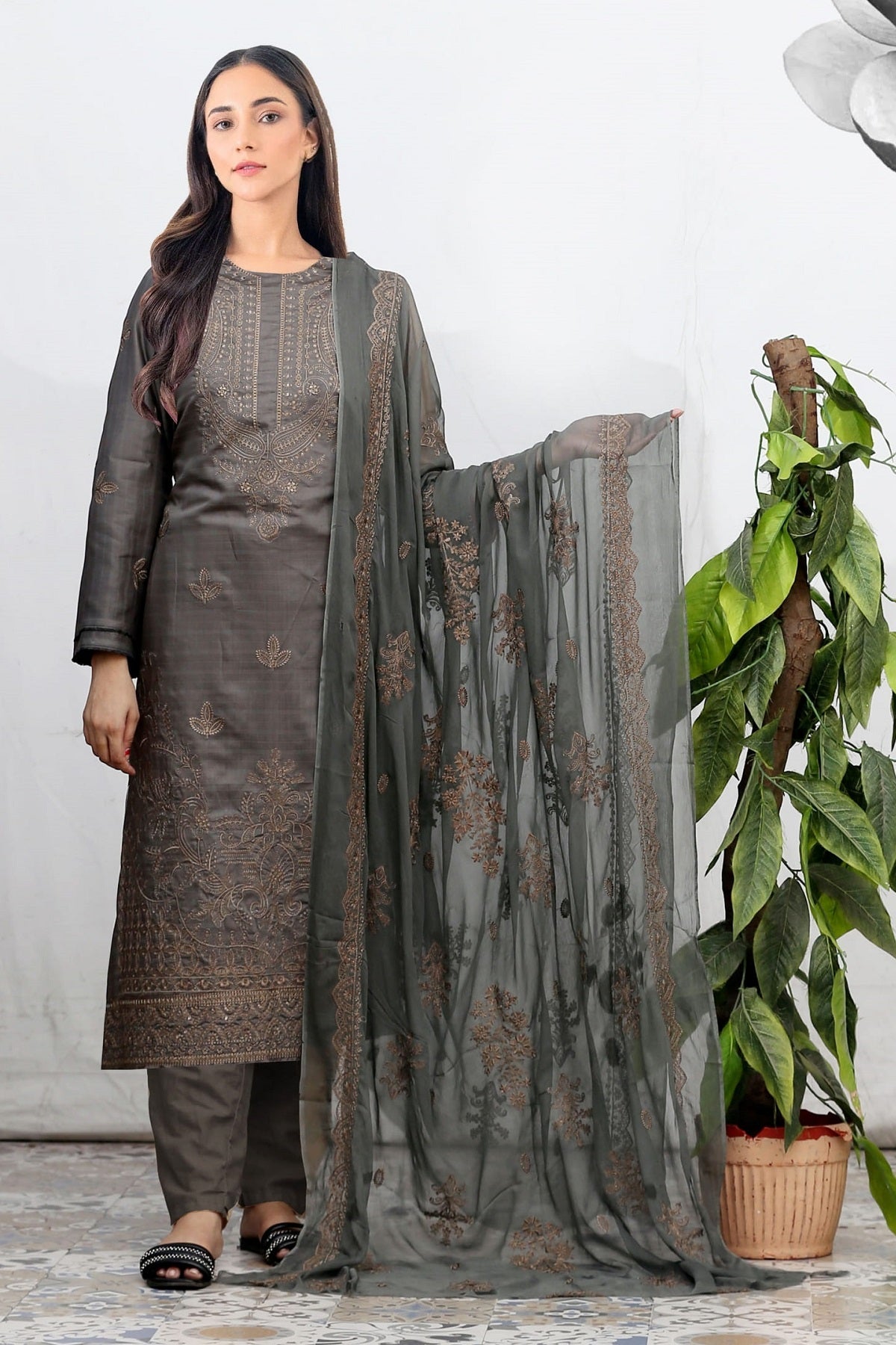 Ayla Zahra Premium Viscose VS-810F – Ayla Zahra 3-piece unstitched suit