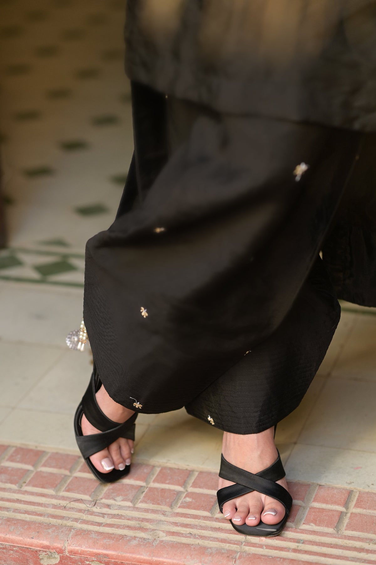 Shaan Black Sheesha Silk 3-Piece Formal Suit by Kinza Khalid, photo 2