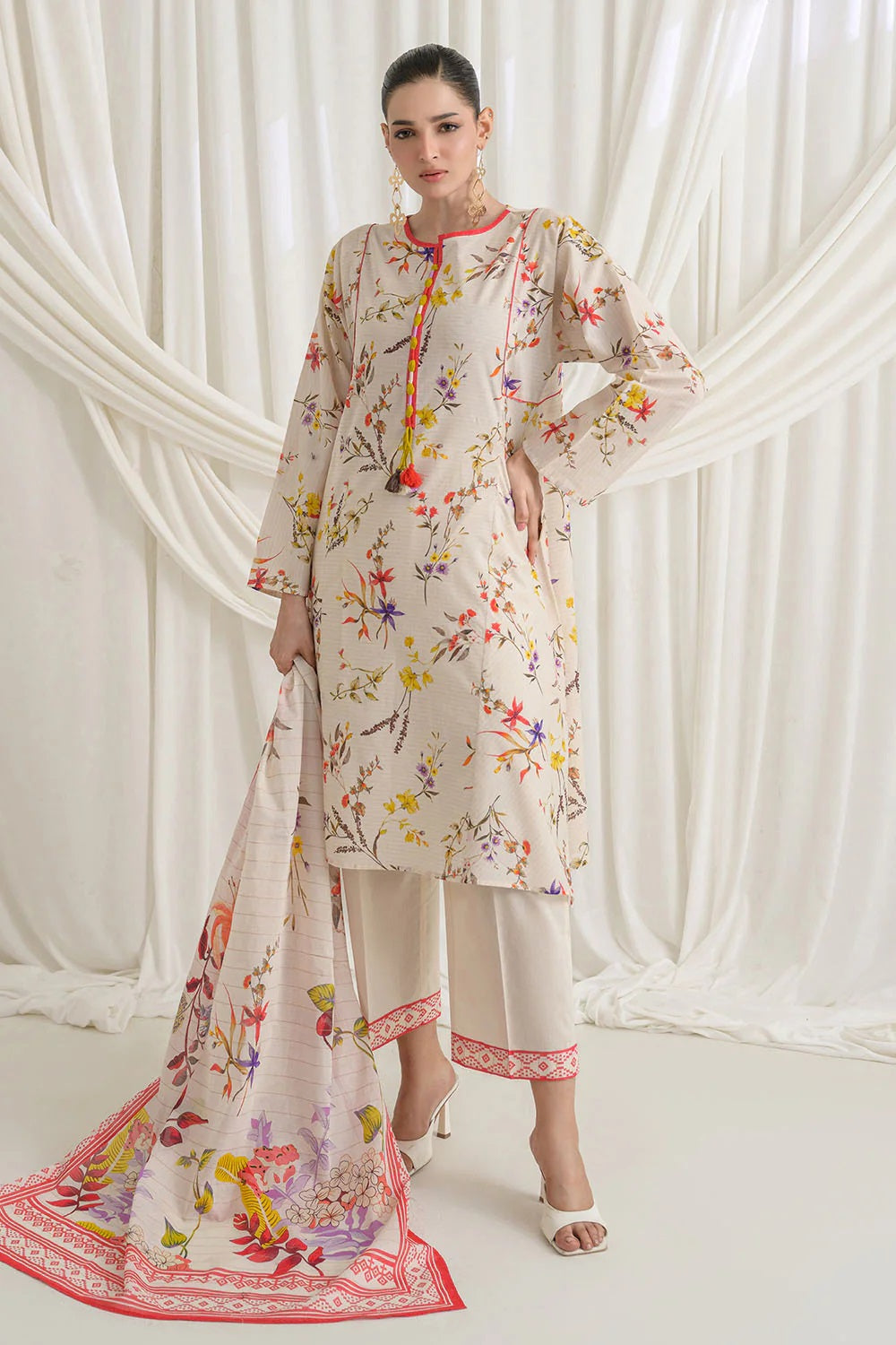 Gul Ahmed Lawn GS-62004 – Gul Ahmed 3-piece unstitched suit