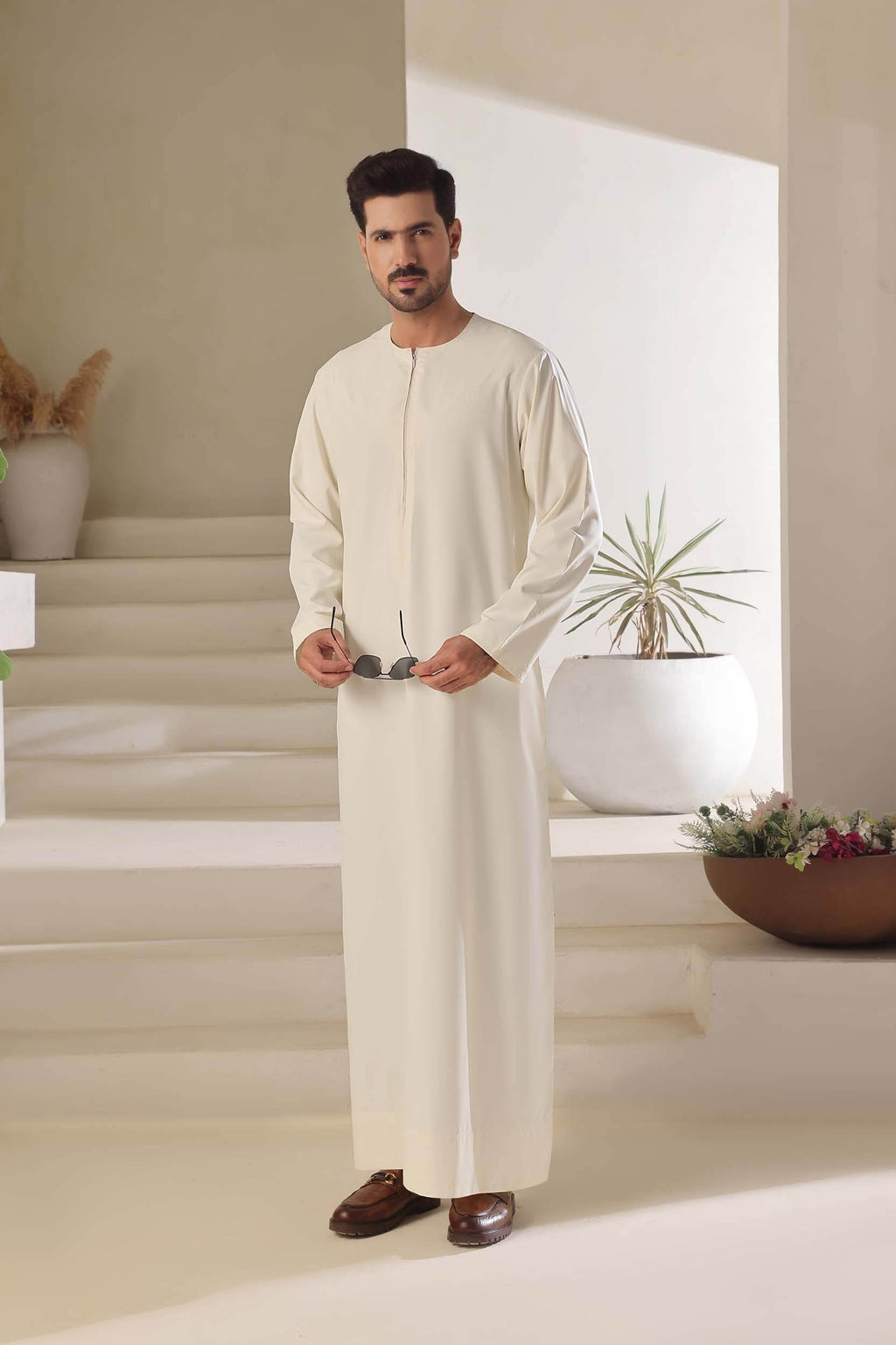 Cream Emarati Jubbah by Al Deebaj