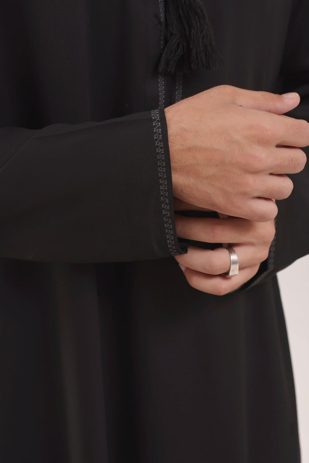 Black Omani Jubbah by Al Deebaj, photo 3