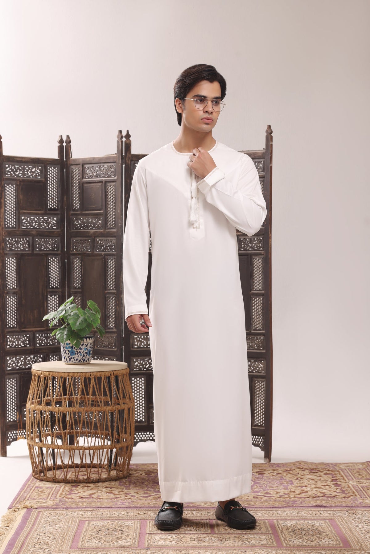 Off-White Omani Jubbah by Al Deebaj