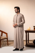 Emarati Jubbah Sandy by Al Deebaj