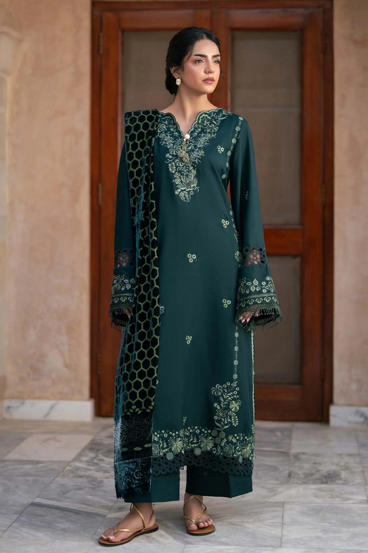 Raaya Plush Winter (Jade) – Raaya 3-piece unstitched suit
