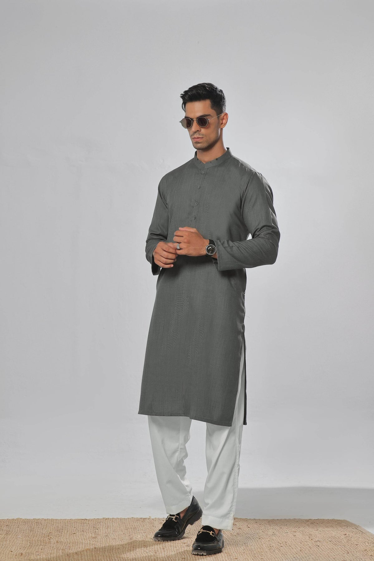Green Self Kurta by Al Deebaj, photo 2