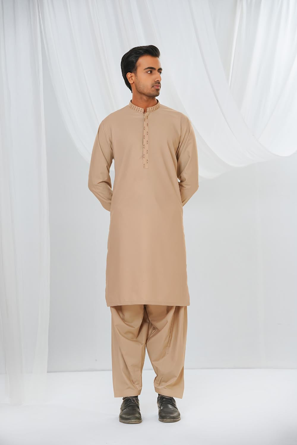 Skin Embroidered Kurta Shalwar by Al Deebaj, photo 4