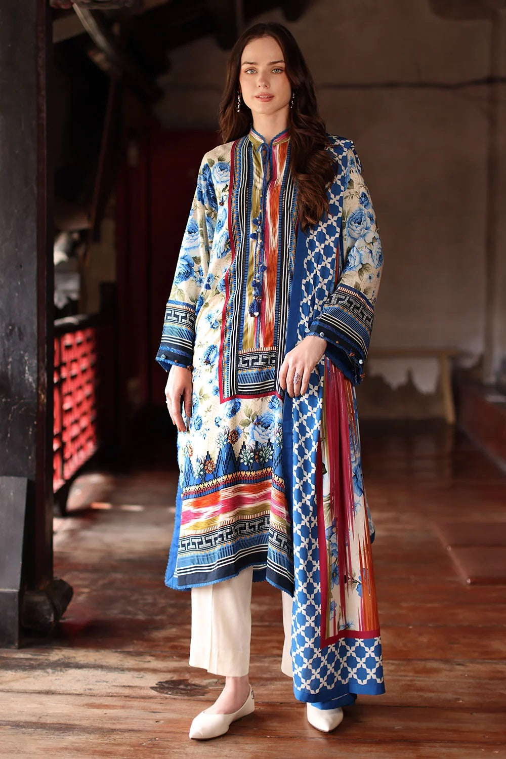 Gul Ahmed Linen LT-62022 – Gul Ahmed 3-piece unstitched suit