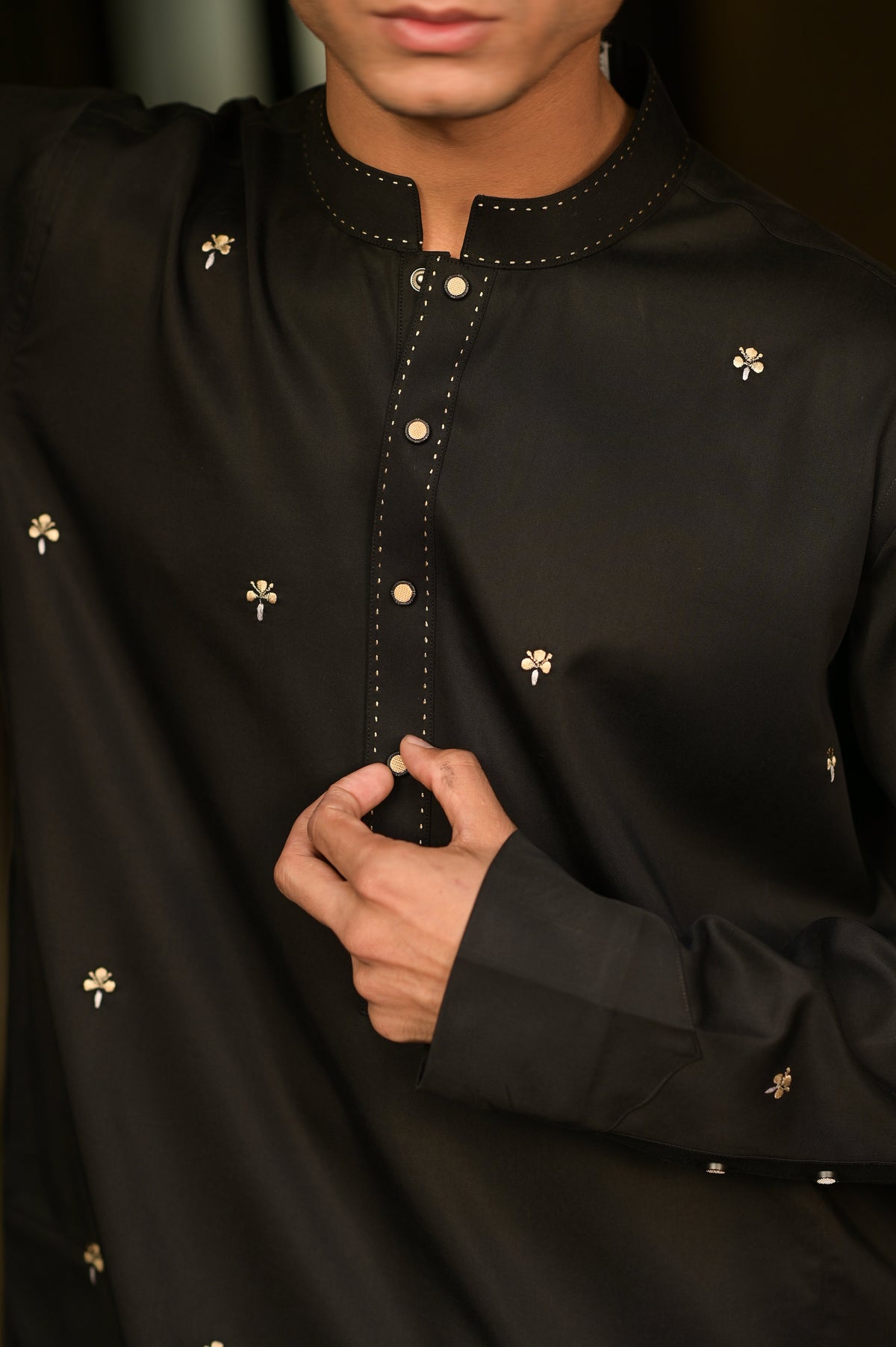 Shaan Men's Black Kurta Set by Kinza Khalid, photo 3