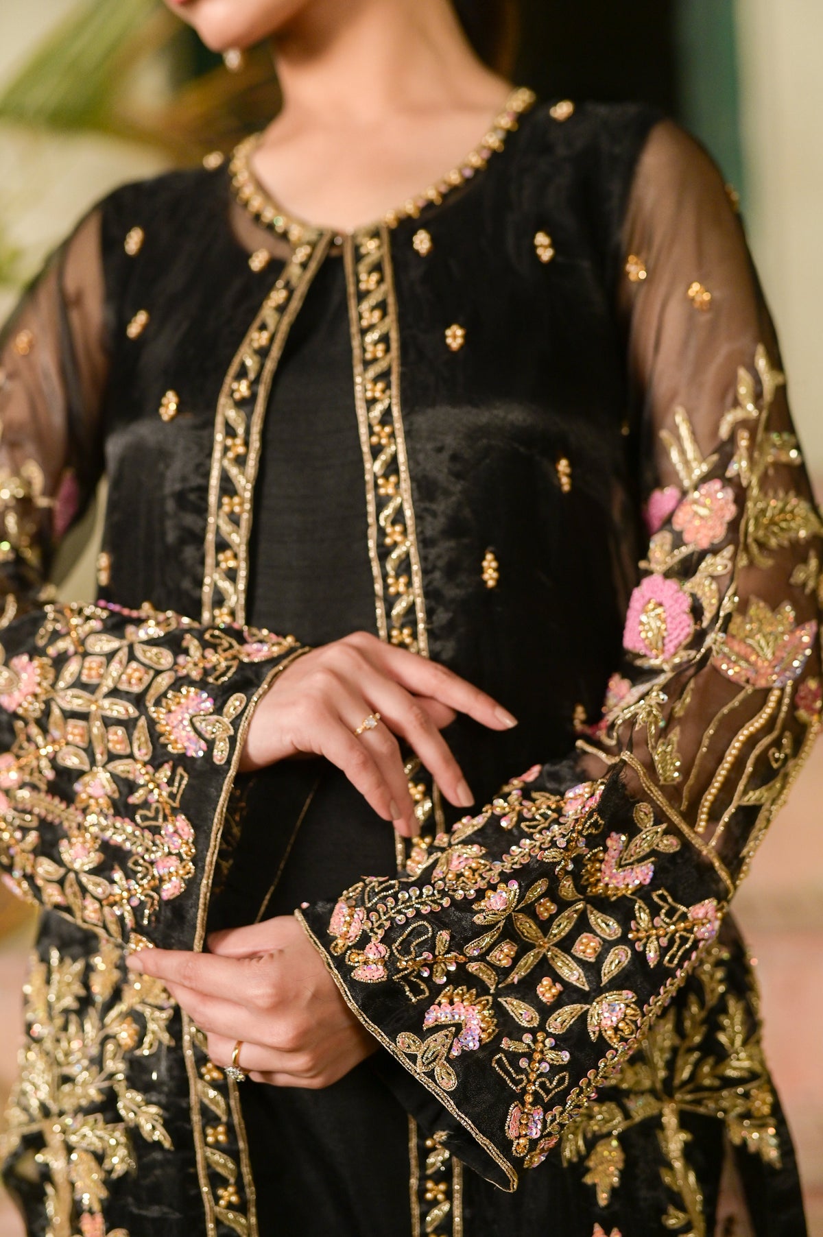 Maya Black Organza 4-Piece Formal Suit by Kinza Khalid, photo 2