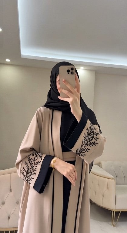 Noir Serenity Abaya by Leema, photo 2