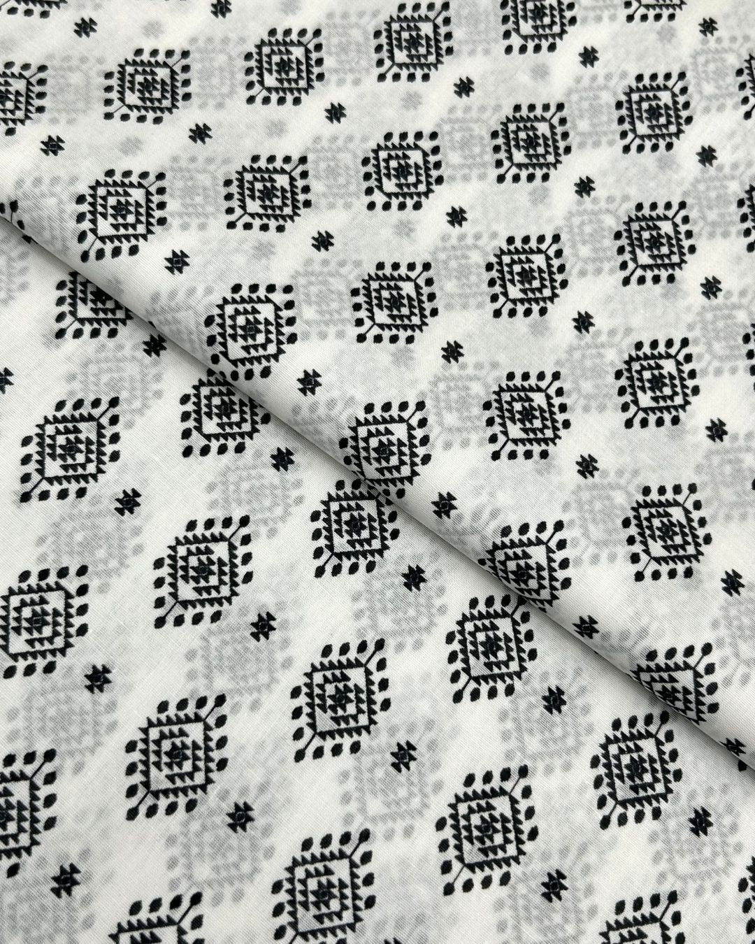 Rang e Bahar Digital Print Lawn fabric