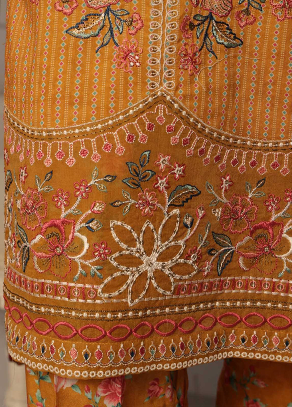 Embroidered Mustard Lawn 3-Piece Stitched Suit by Bin Saeed, photo 3