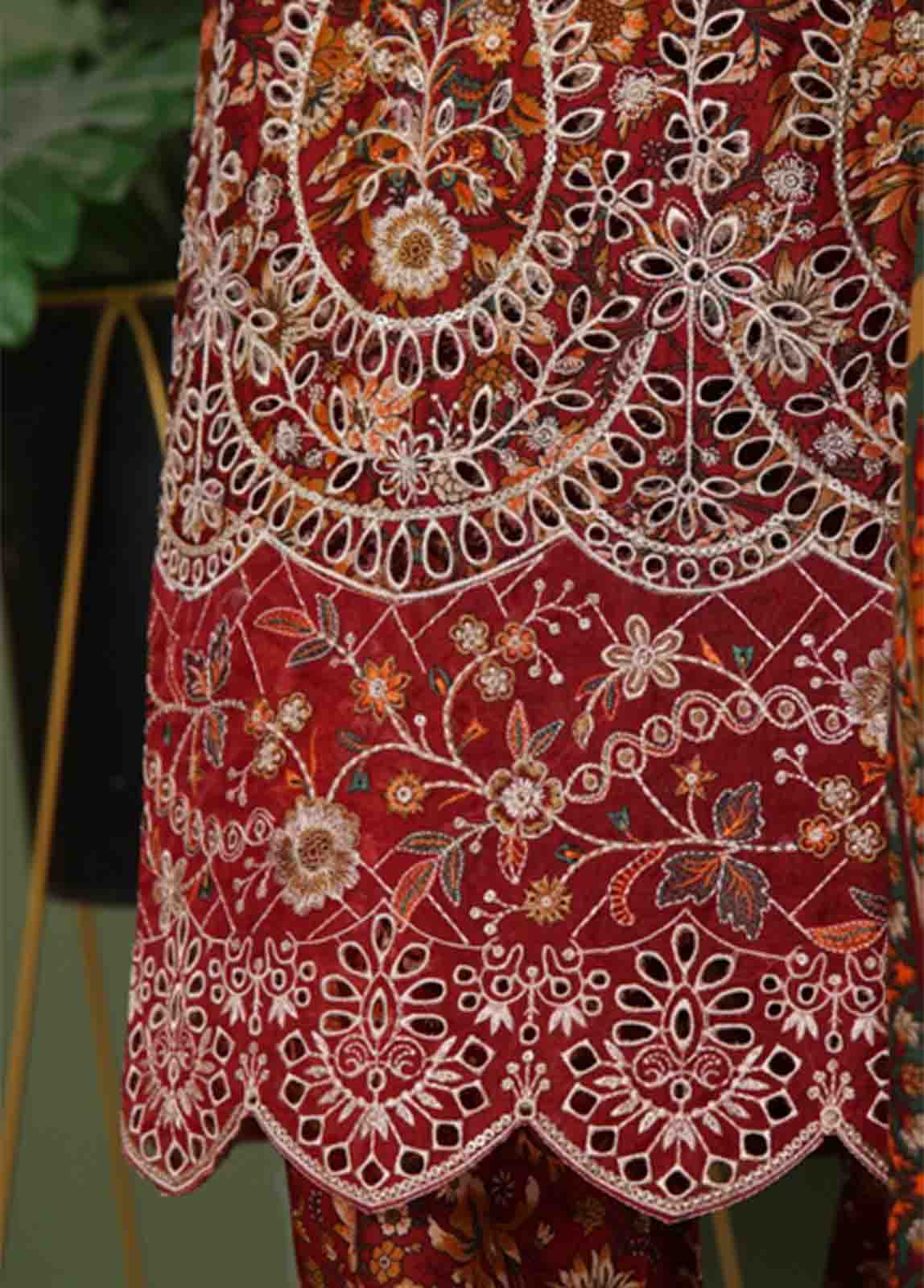 Embroidered Maroon Cotton 3-Piece Stitched Suit by Bin Saeed, photo 4