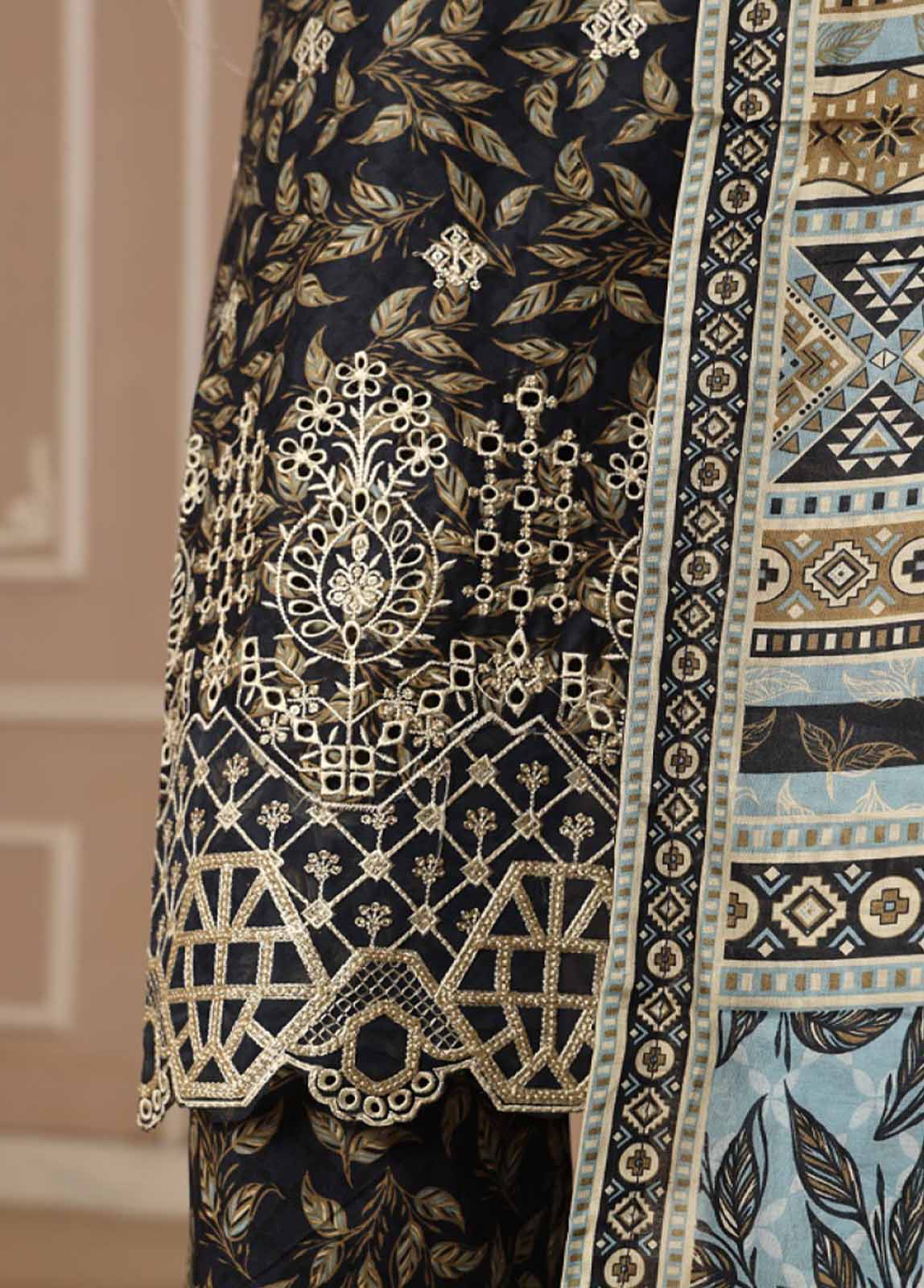Chikankari Navy Blue Lawn 3-Piece Stitched Suit by Bin Saeed, photo 4