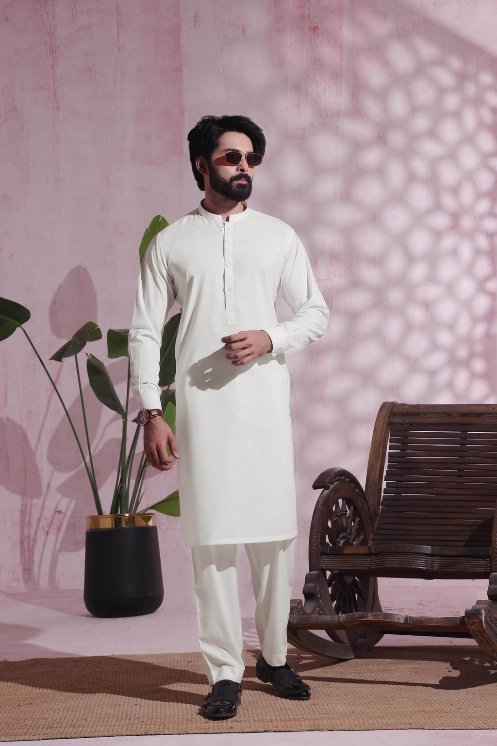 White Self Kurta Pajama by Al Deebaj, photo 4