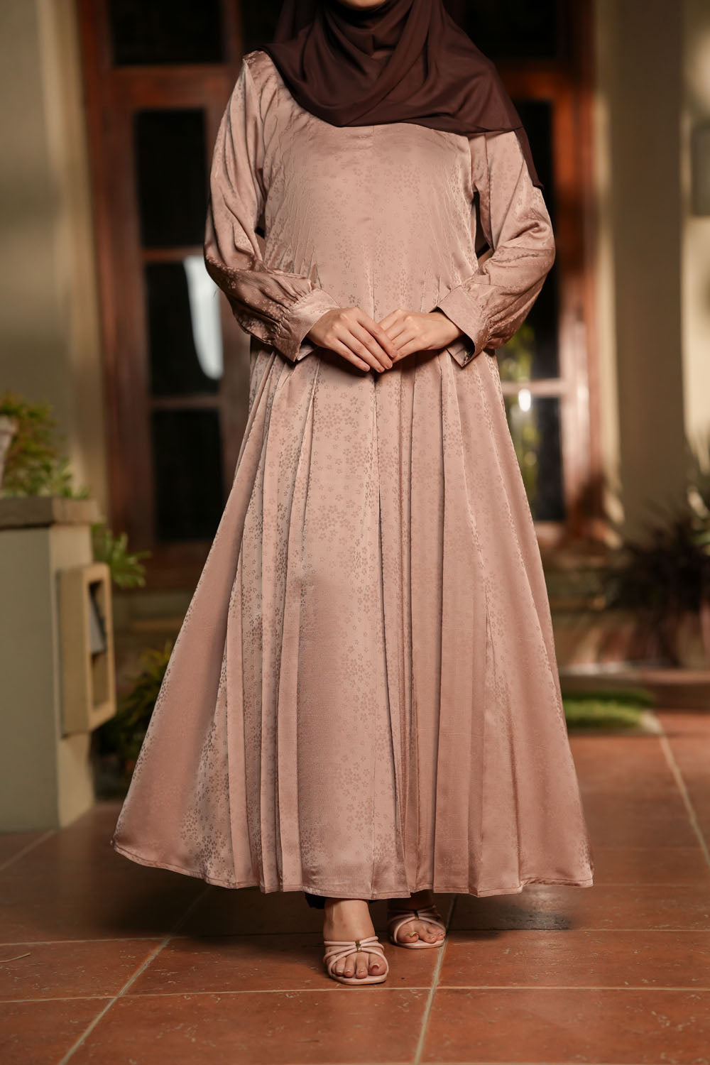 Abeera Fawn Abaya by Al Deebaj