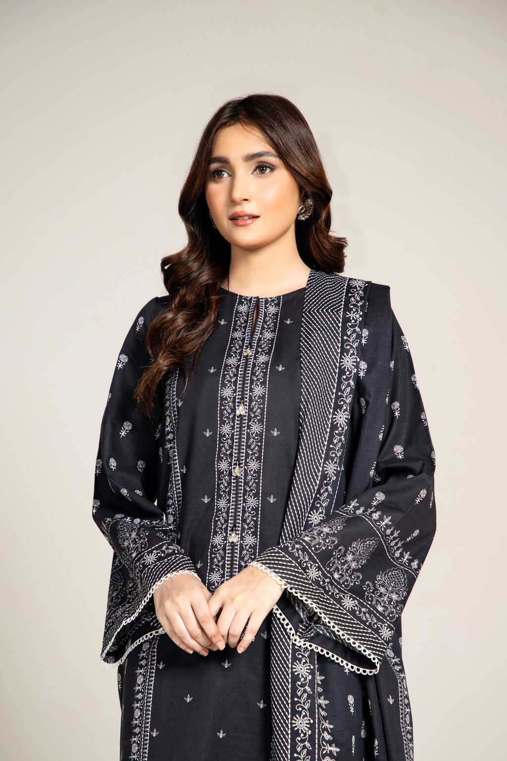 Printed Black Slub Khaddar 2-Piece Unstitched Suit by The Fabric Store, photo 4