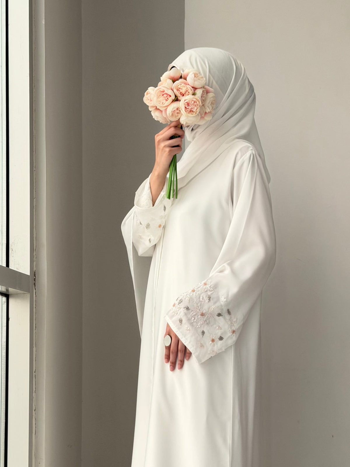Rubab White Abaya by Al Deebaj, photo 2