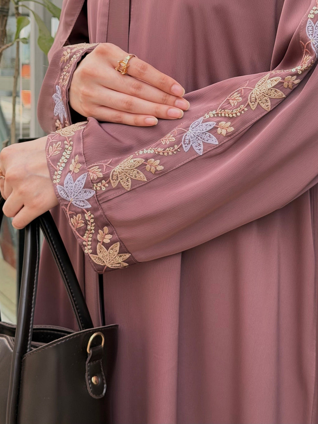 Hasnaa T pink Abaya by Al Deebaj, photo 4