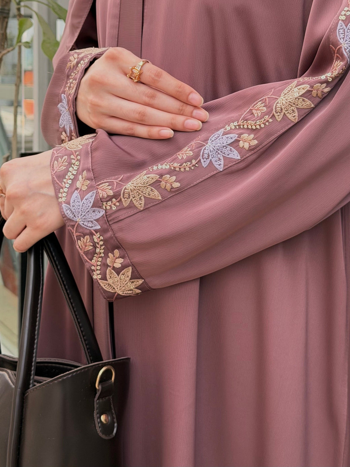 Hasnaa T pink Abaya by Al Deebaj, photo 4