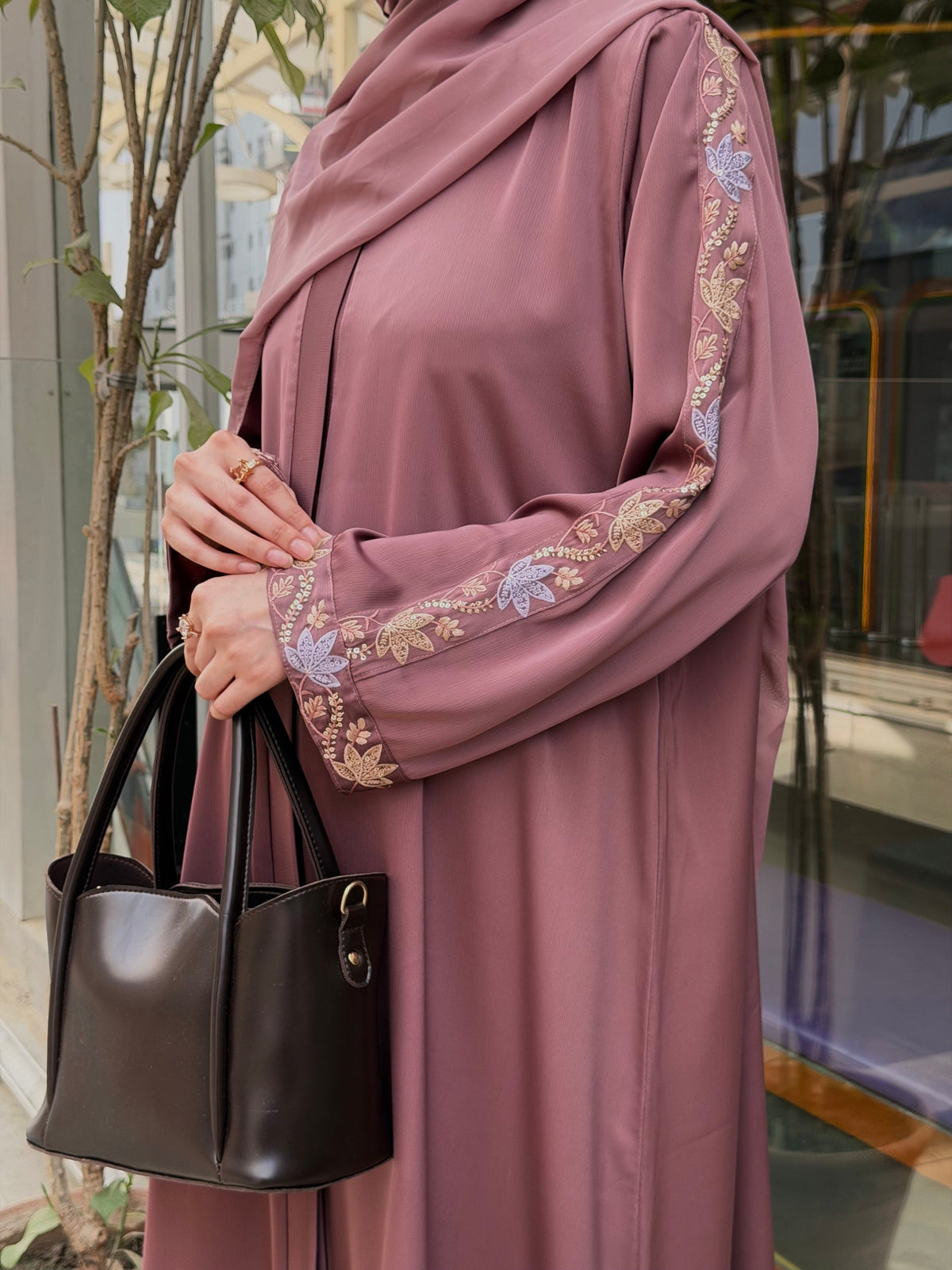 Hasnaa T pink Abaya by Al Deebaj, photo 2