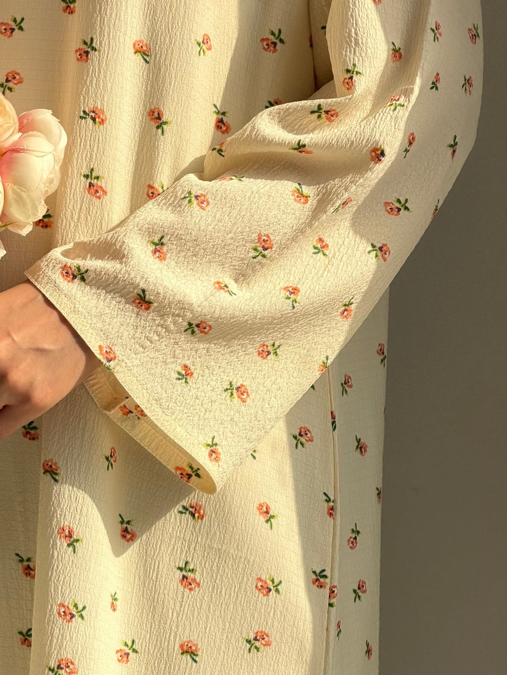 Floral Muse Abaya by Al Deebaj, photo 4