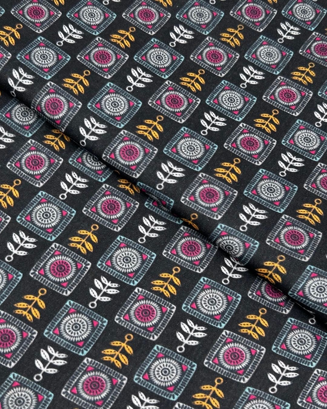 Rang e Bahar Digital Print Lawn fabric