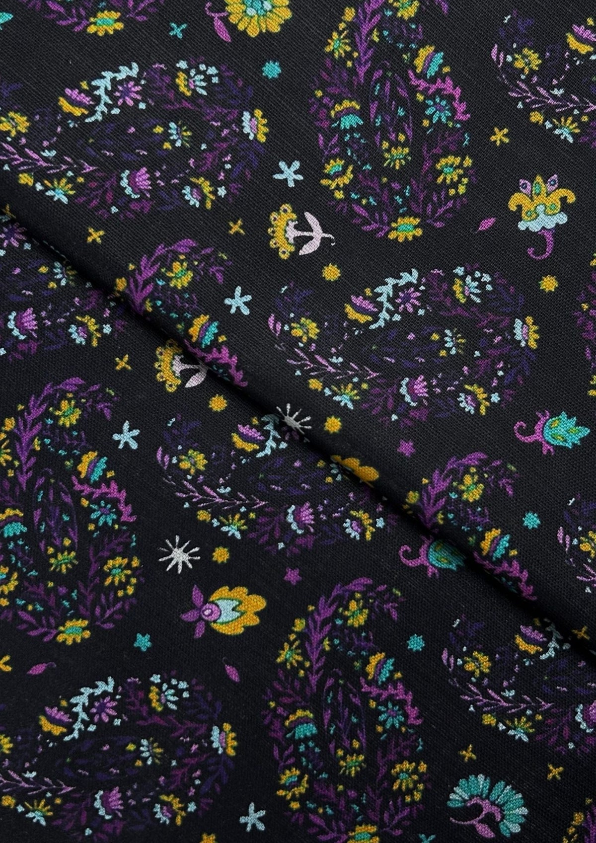 Khaddar Digital Print (KDP-W24-0008), digitally printed khaddar fabric by the meter