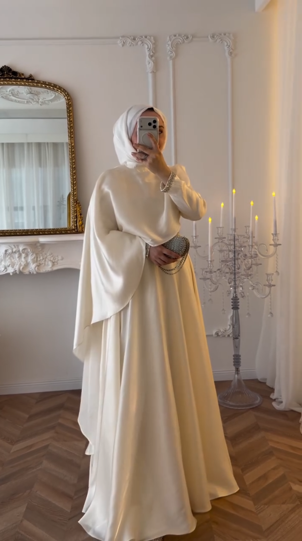 Moonlight Pearl Abaya by Leema, photo 3