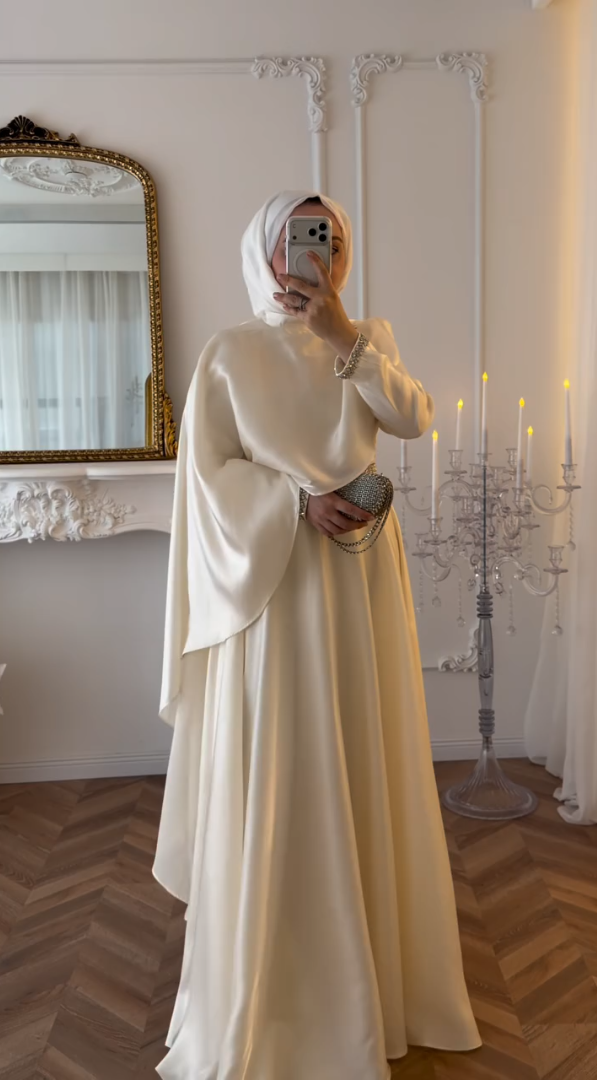 Moonlight Pearl Abaya by Leema, photo 2