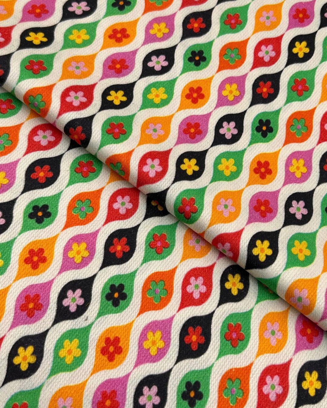 Turkish Linen Digital Print (TLP-W26-0027), digitally printed linen fabric by the meter