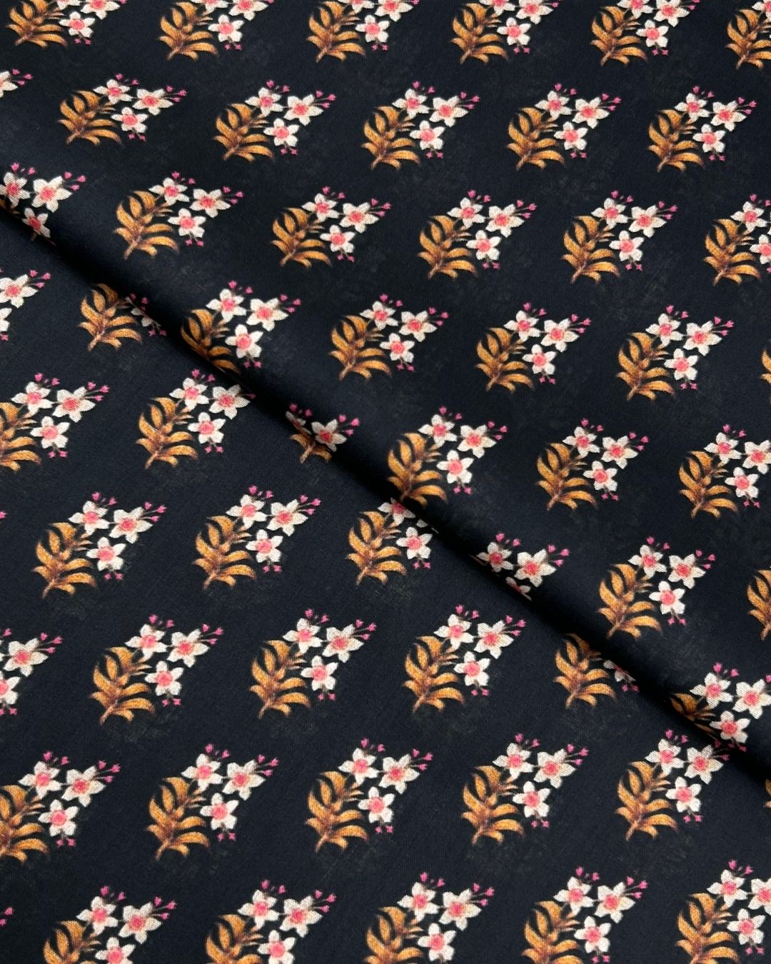 Rang e Bahar Digital Print Lawn fabric