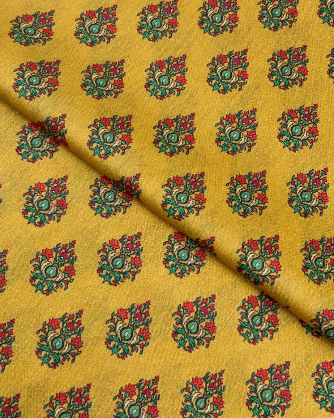 Rang e Bahar Digital Print Lawn fabric