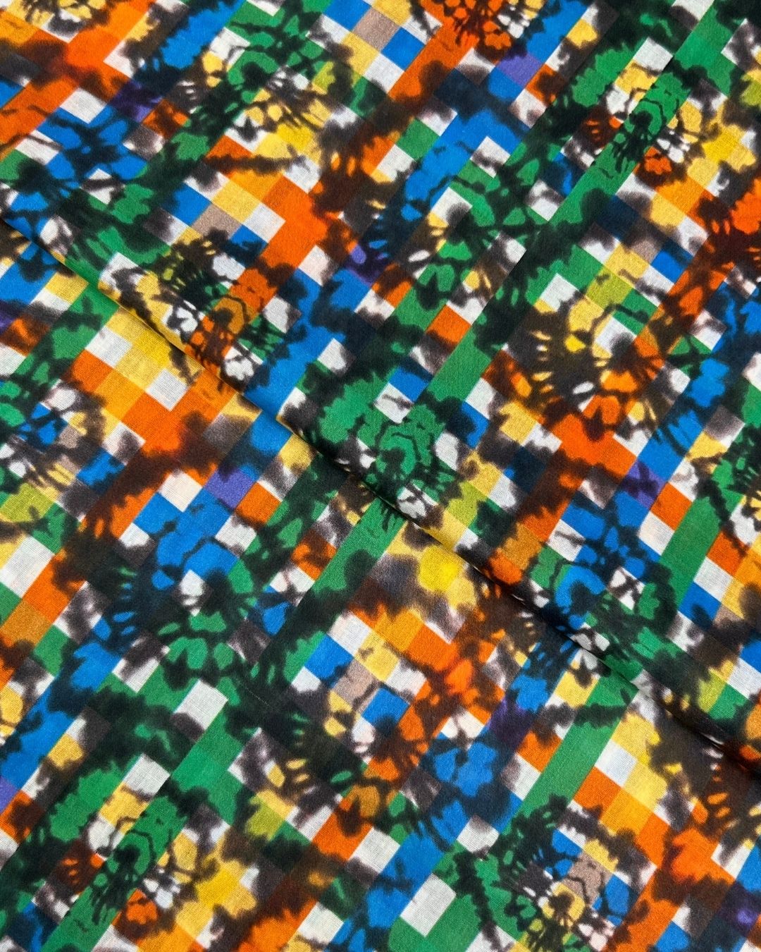Rang e Bahar Digital Print Lawn fabric