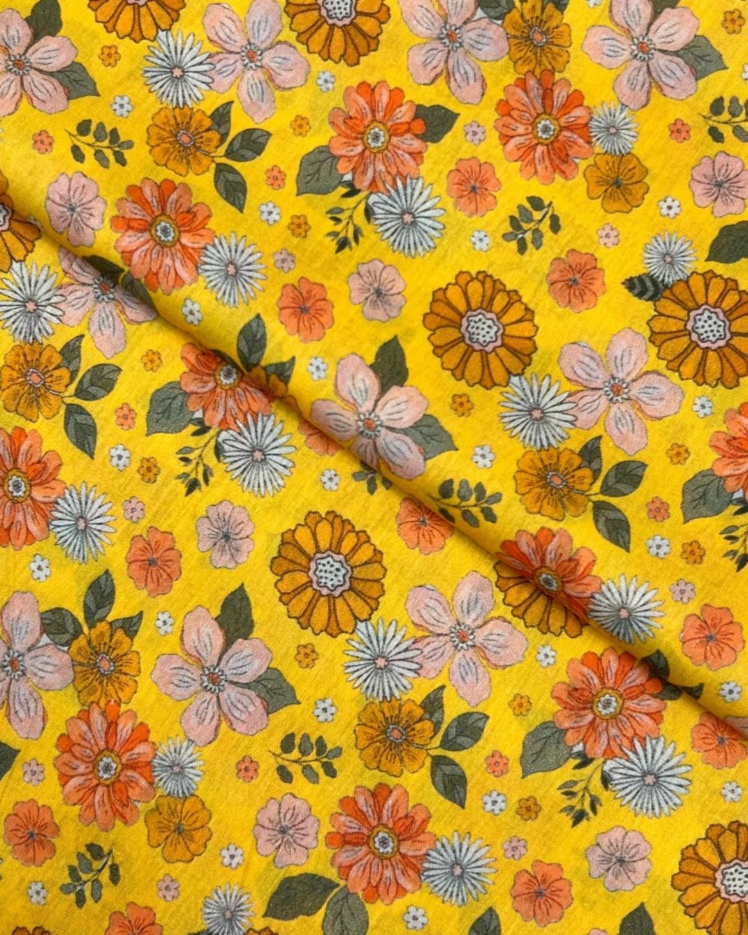 Rang e Bahar Digital Print Lawn fabric