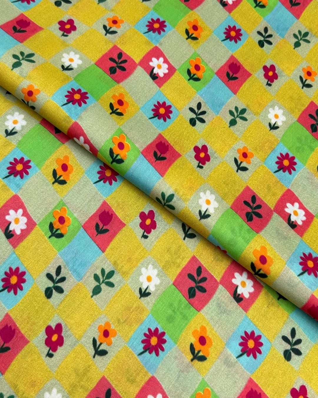 Rang e Bahar Digital Print Lawn fabric