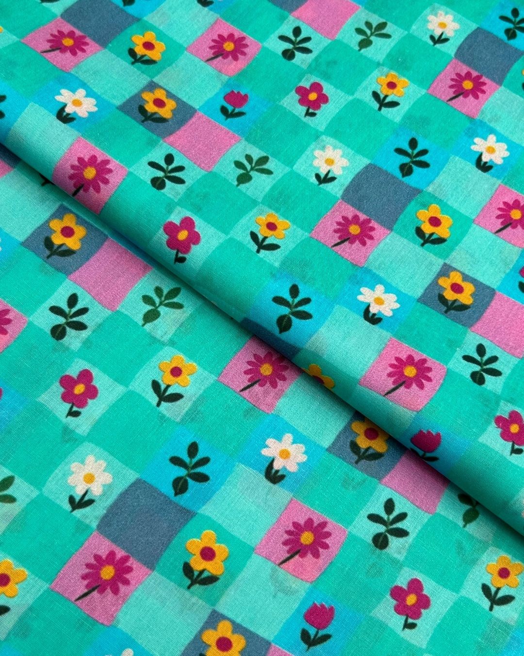 Rang e Bahar Digital Print Lawn fabric