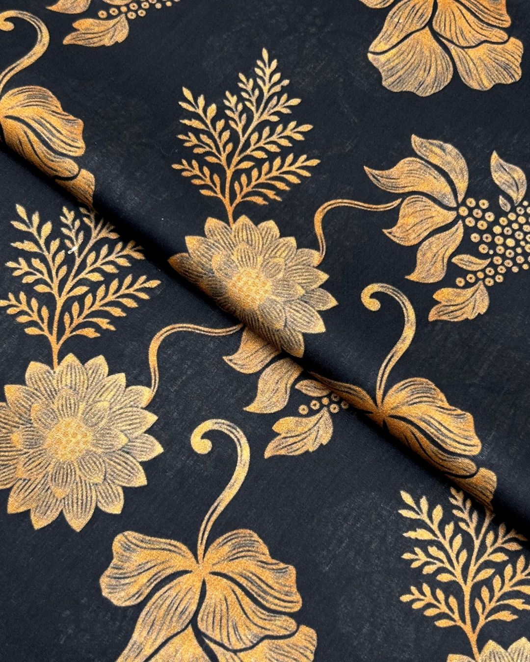 Rang e Bahar Digital Print Lawn (REBD-S260-0943), digitally printed lawn fabric by the meter