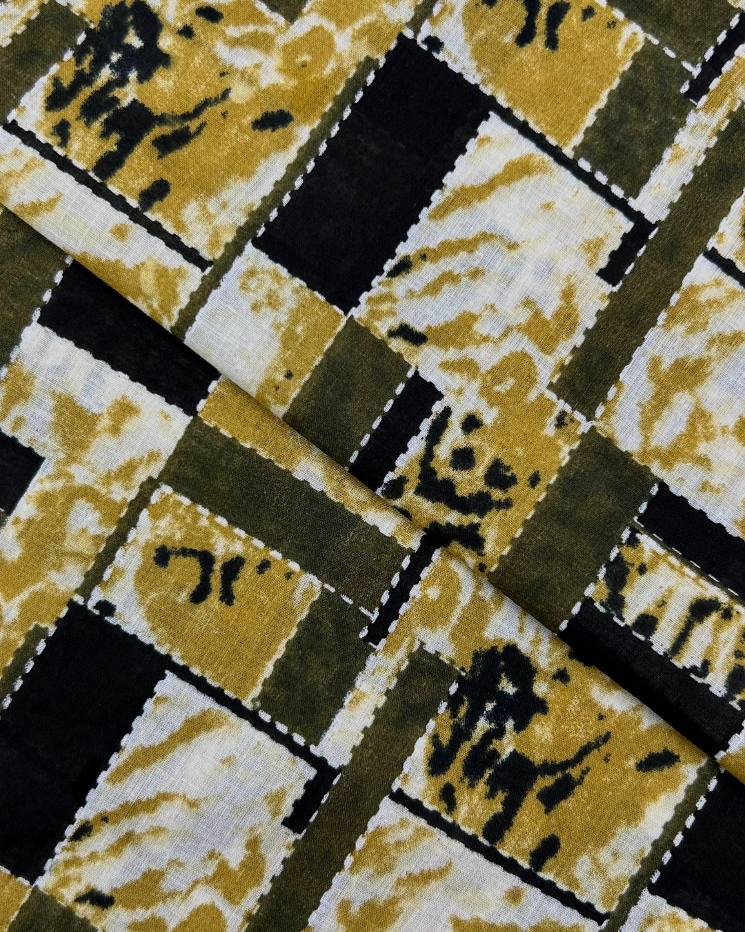 Wide Digital Print Lawn (DPLW-S25-0051), digitally printed lawn fabric by the meter